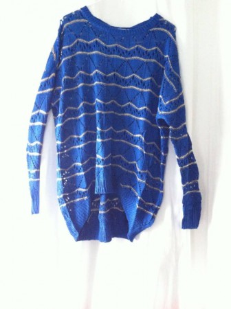 pull long grosses mailles TU, 15€ existe en bordeaux